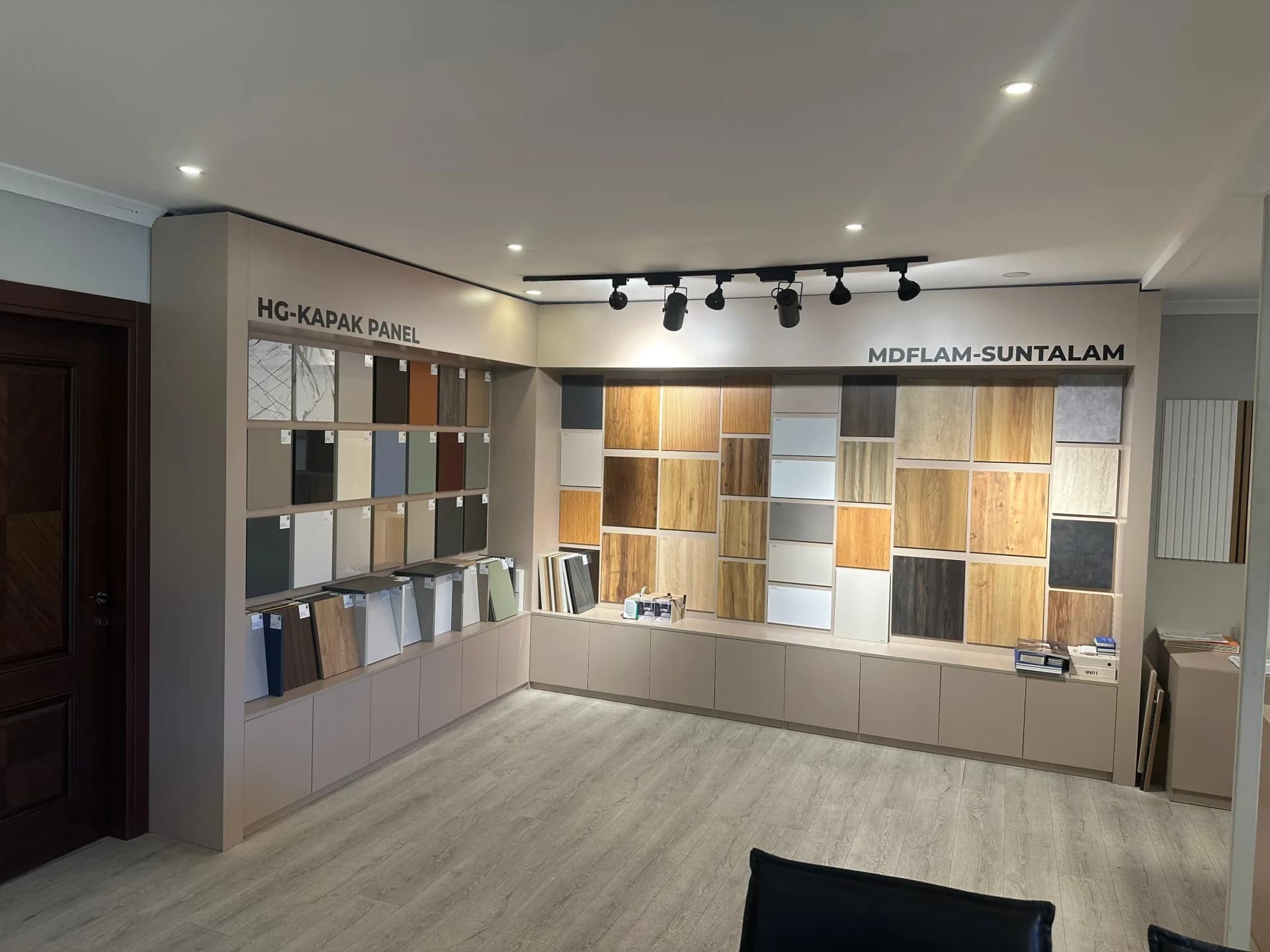 GLDDOOR Showroom & Office — Commercial & Office, Bandırma, Balıkesir