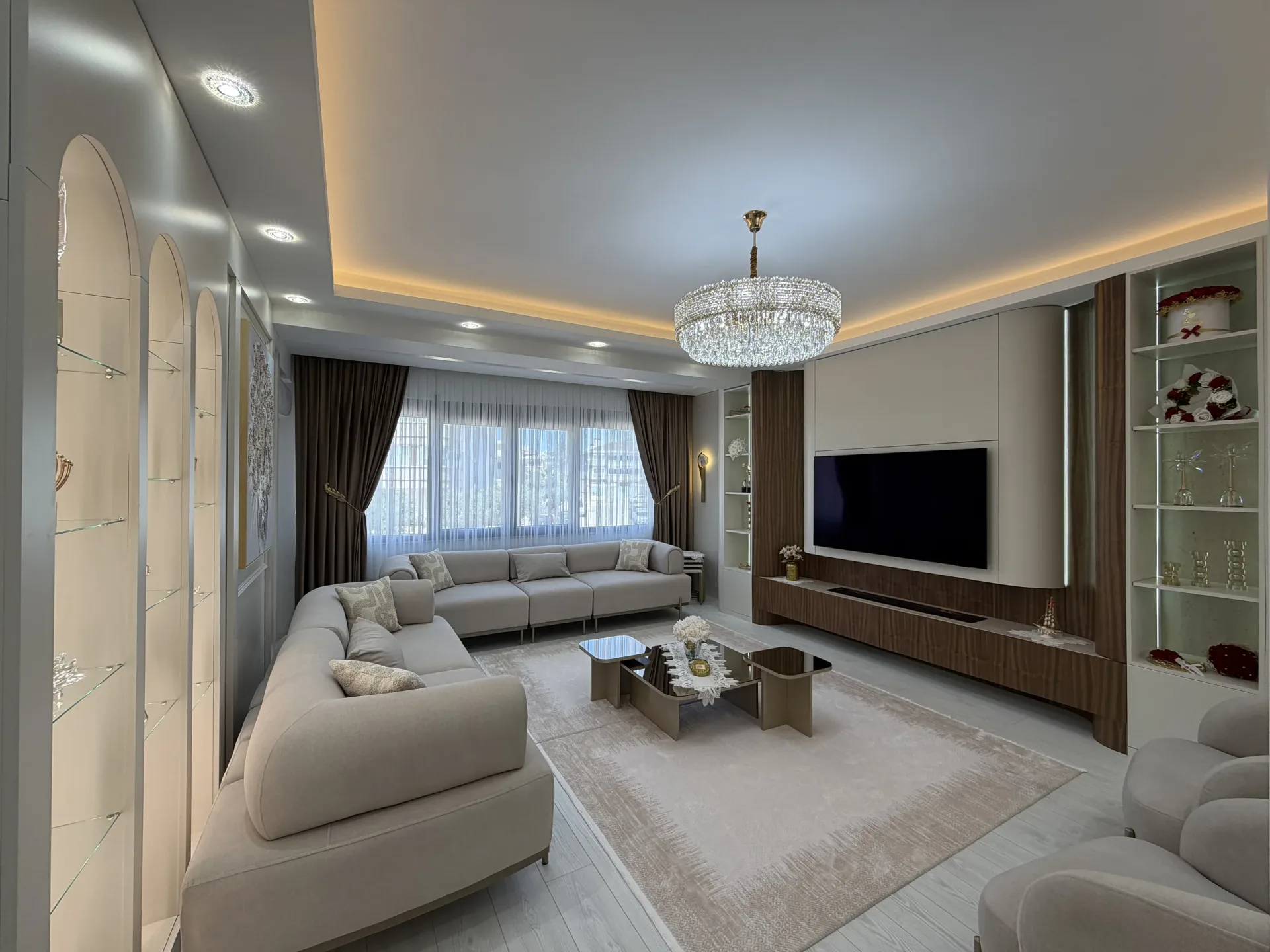 M-E Evi — Konut İç Mekân